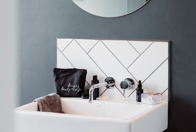 Inlight Beauty Positive Luxury